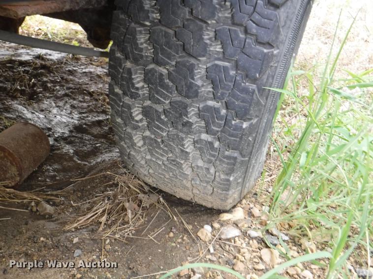 image for item K5884 1997 Chevrolet C1500 pickup truck