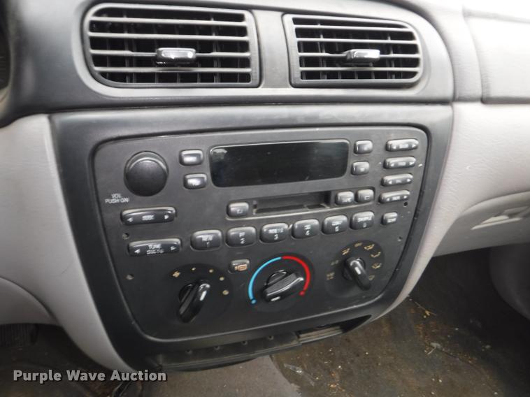 image for item K5886 2000 Ford Taurus SE