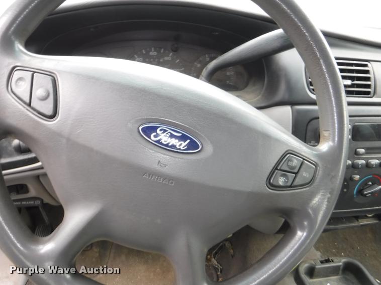 image for item K5886 2000 Ford Taurus SE