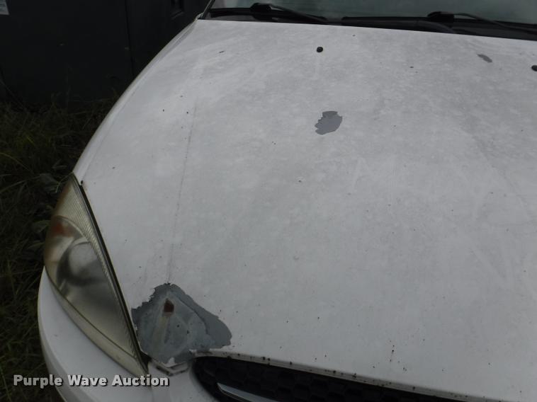 image for item K5886 2000 Ford Taurus SE