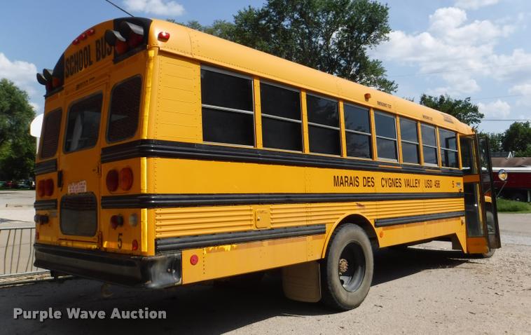 image for item K5891 2002 Freightliner FS65 Thomas school bus