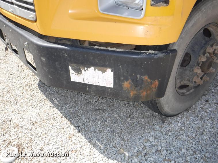 image for item K5891 2002 Freightliner FS65 Thomas school bus