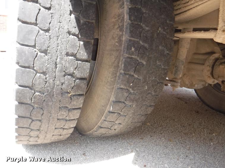 image for item K5891 2002 Freightliner FS65 Thomas school bus