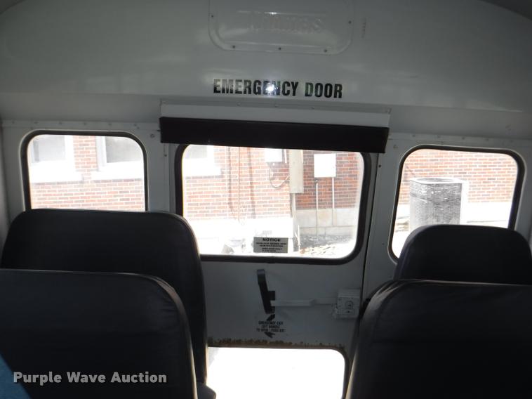 image for item K5891 2002 Freightliner FS65 Thomas school bus