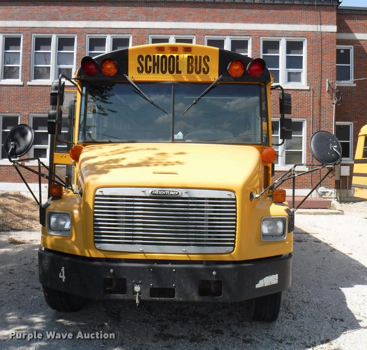 image for item K5892 2002 Freightliner FS65 Thomas school bus