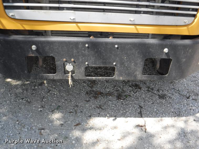 image for item K5892 2002 Freightliner FS65 Thomas school bus