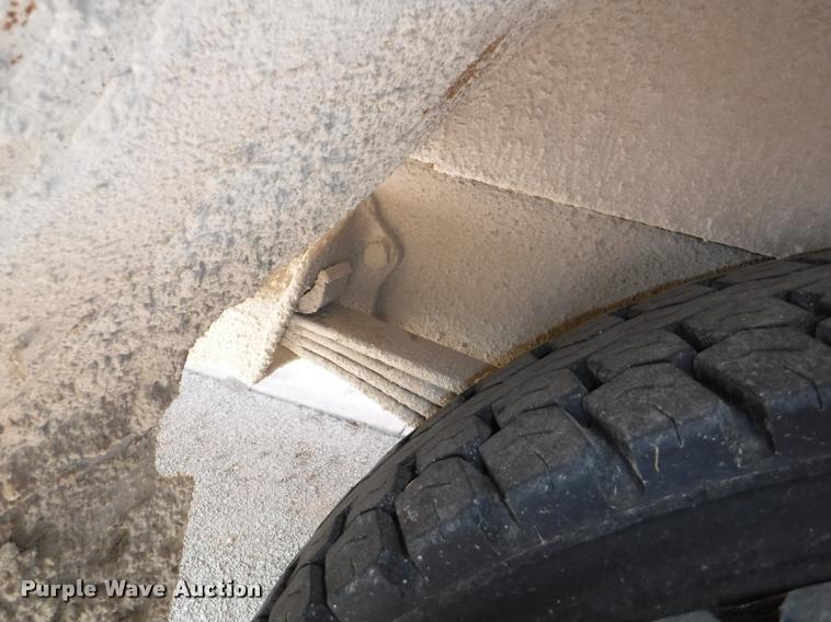 image for item K5892 2002 Freightliner FS65 Thomas school bus