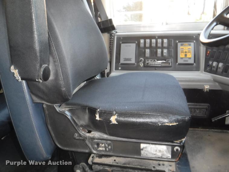 image for item K5892 2002 Freightliner FS65 Thomas school bus