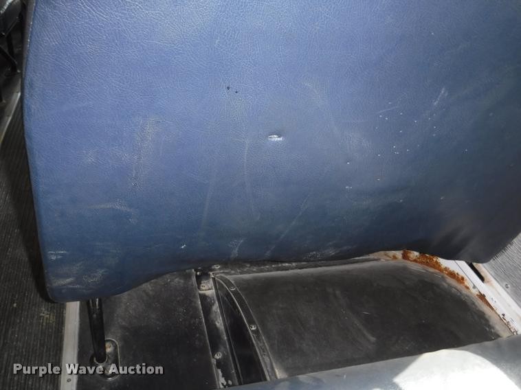 image for item K5892 2002 Freightliner FS65 Thomas school bus