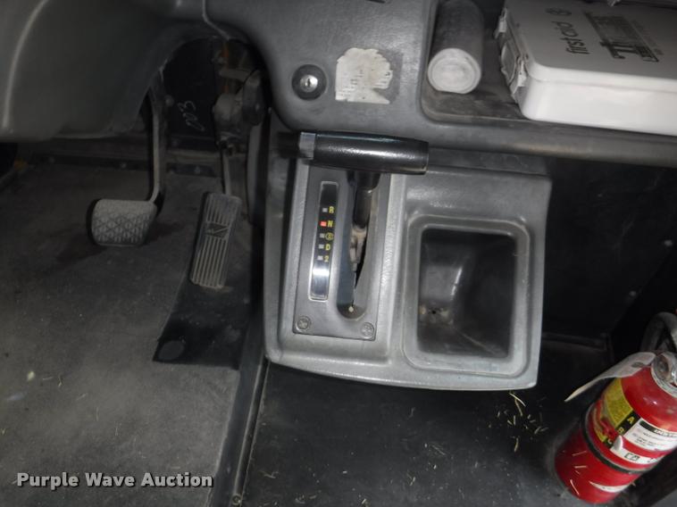 image for item K5892 2002 Freightliner FS65 Thomas school bus