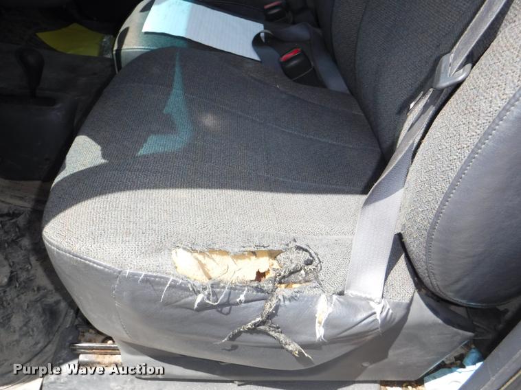 image for item K5898 2000 Chevrolet Silverado 1500 pickup truck