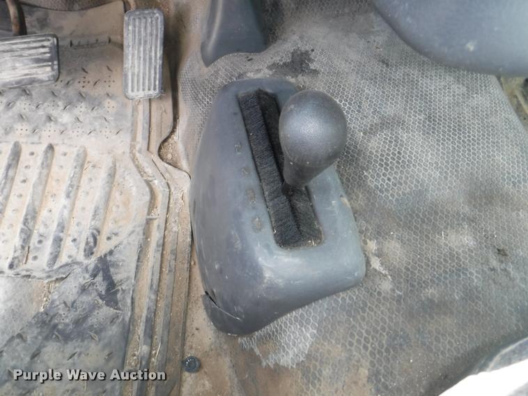 image for item K5898 2000 Chevrolet Silverado 1500 pickup truck