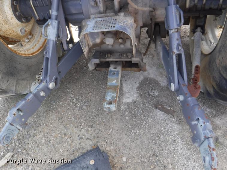 image for item K5899 2002 New Holland TS100 tractor