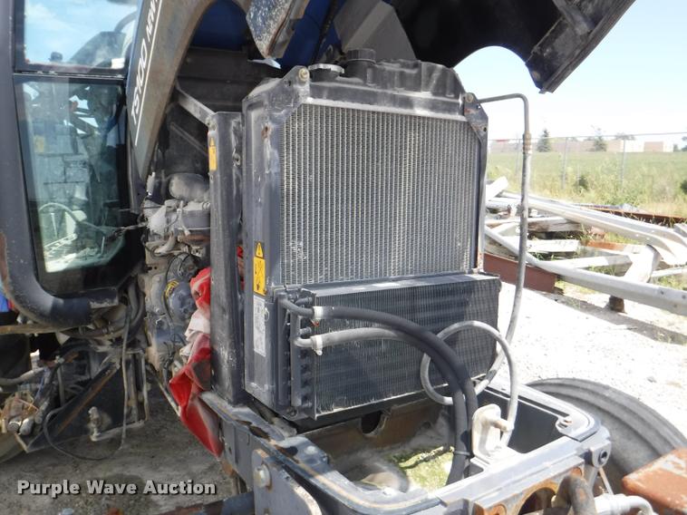 image for item K5899 2002 New Holland TS100 tractor