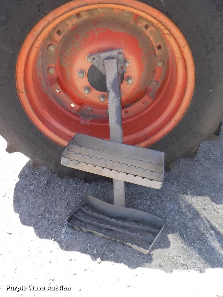 image for item K5900 2008 Kubota M108X 4WD tractor