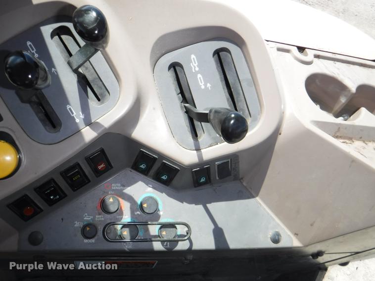 image for item K5900 2008 Kubota M108X 4WD tractor