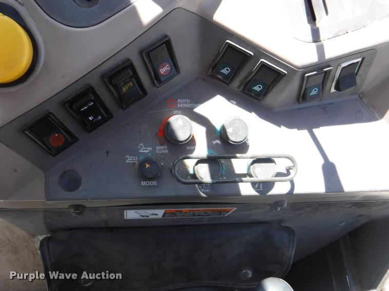 image for item K5900 2008 Kubota M108X 4WD tractor