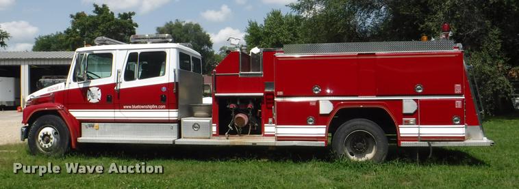 image for item K5902 1996 Freightliner FL70 C153042S fire truck