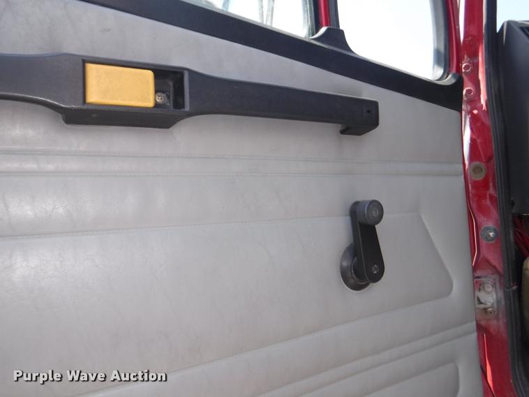 image for item K5902 1996 Freightliner FL70 C153042S fire truck