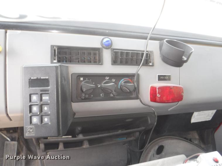 image for item K5902 1996 Freightliner FL70 C153042S fire truck