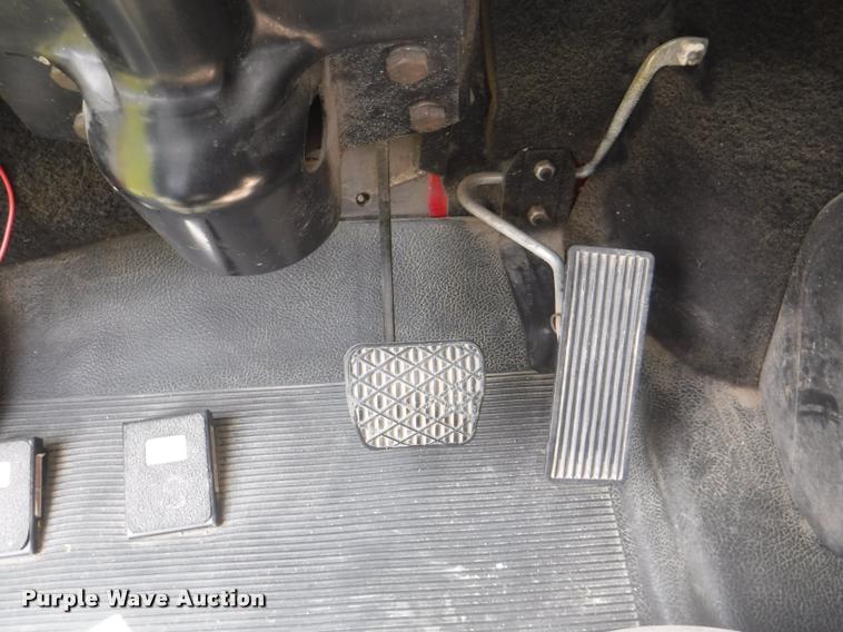 image for item K5902 1996 Freightliner FL70 C153042S fire truck