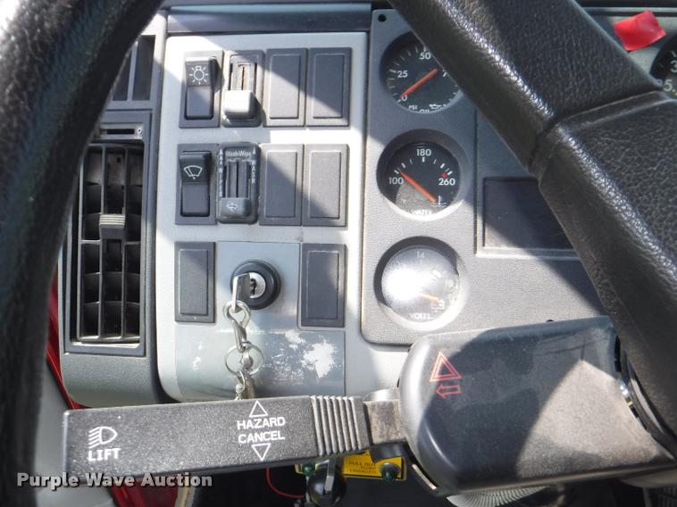 image for item K5902 1996 Freightliner FL70 C153042S fire truck