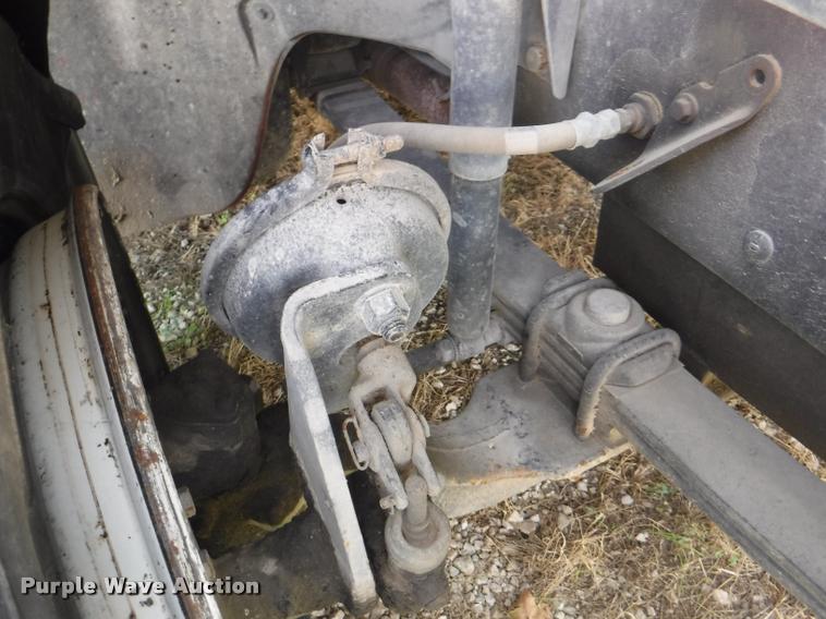 image for item K5902 1996 Freightliner FL70 C153042S fire truck