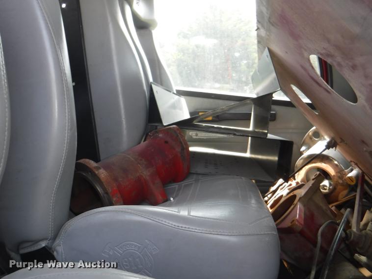 image for item K5902 1996 Freightliner FL70 C153042S fire truck