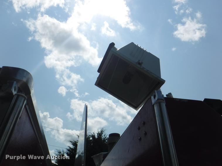 image for item K5902 1996 Freightliner FL70 C153042S fire truck