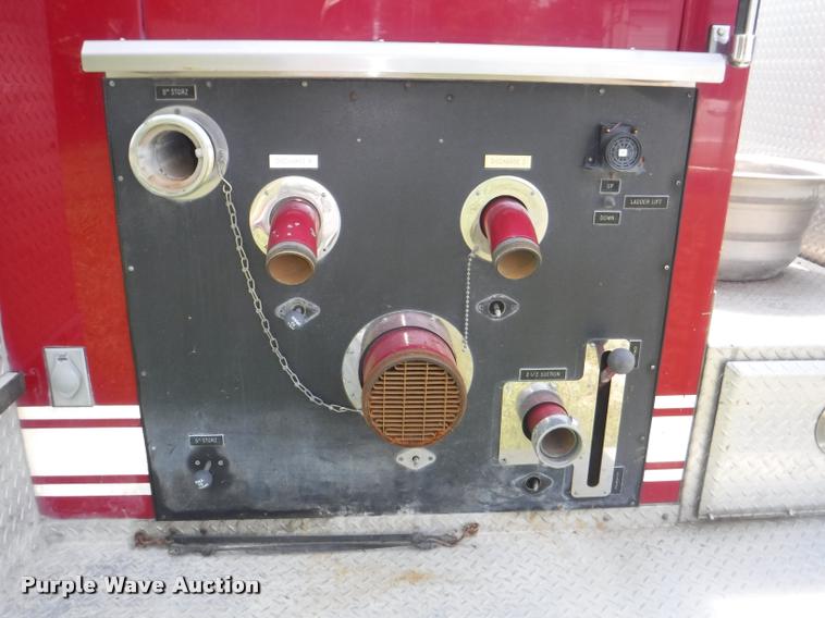 image for item K5902 1996 Freightliner FL70 C153042S fire truck