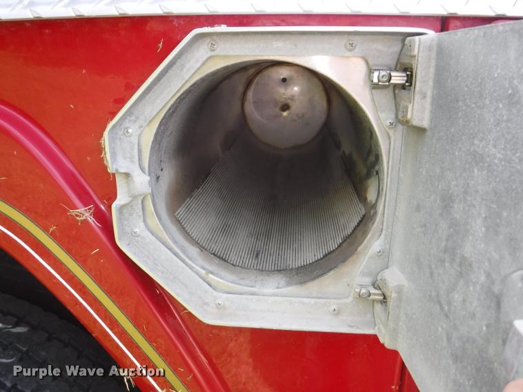 image for item K5902 1996 Freightliner FL70 C153042S fire truck