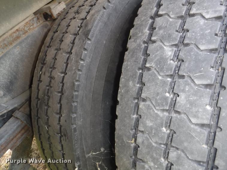 image for item K5902 1996 Freightliner FL70 C153042S fire truck