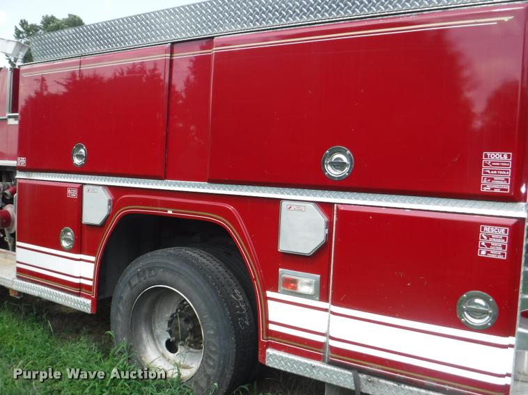 image for item K5902 1996 Freightliner FL70 C153042S fire truck