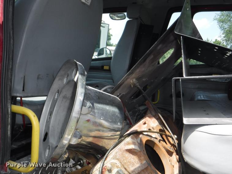 image for item K5902 1996 Freightliner FL70 C153042S fire truck