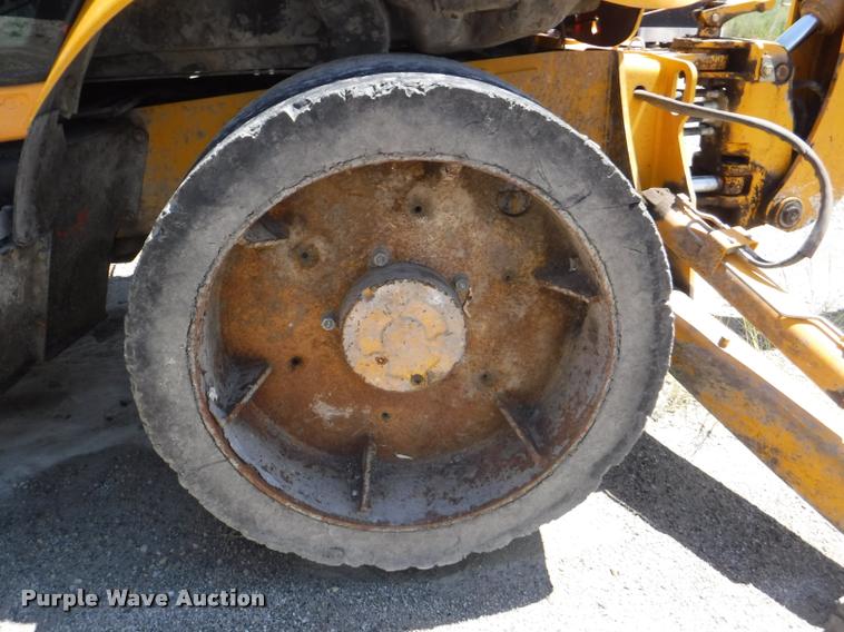 image for item K5903 JCB 215S backhoe