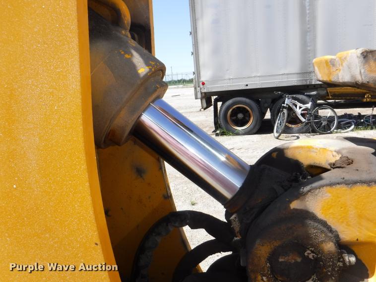 image for item K5903 JCB 215S backhoe