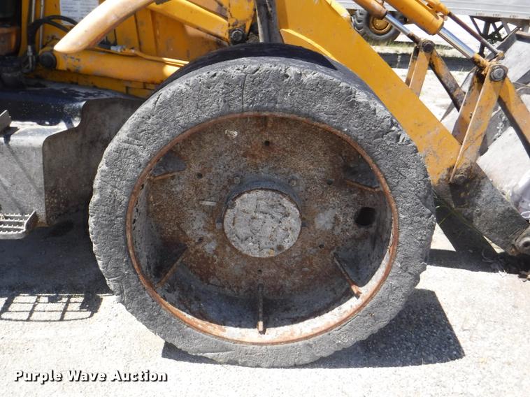 image for item K5903 JCB 215S backhoe