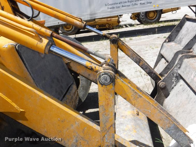 image for item K5903 JCB 215S backhoe