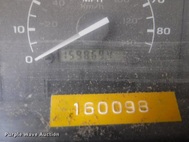 image for item K5906 1997 Ford F450 Super Duty XL utility truck