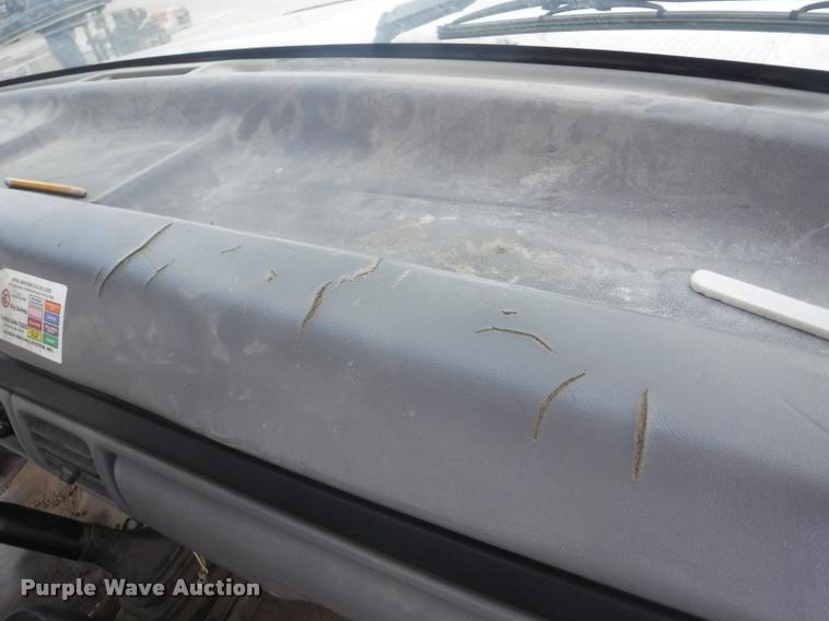 image for item K5906 1997 Ford F450 Super Duty XL utility truck