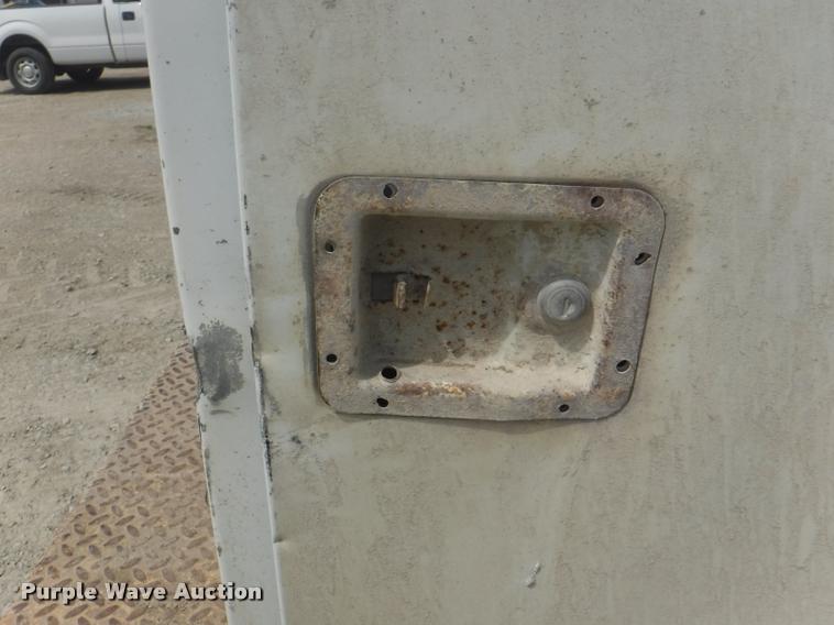 image for item K5906 1997 Ford F450 Super Duty XL utility truck