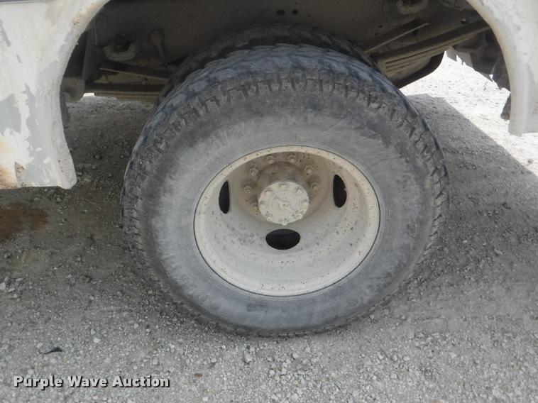 image for item K5906 1997 Ford F450 Super Duty XL utility truck