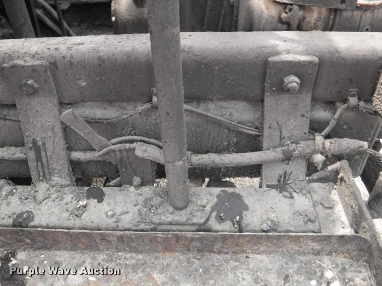 image for item K5910 1973 Ford F700 oil distributor truck