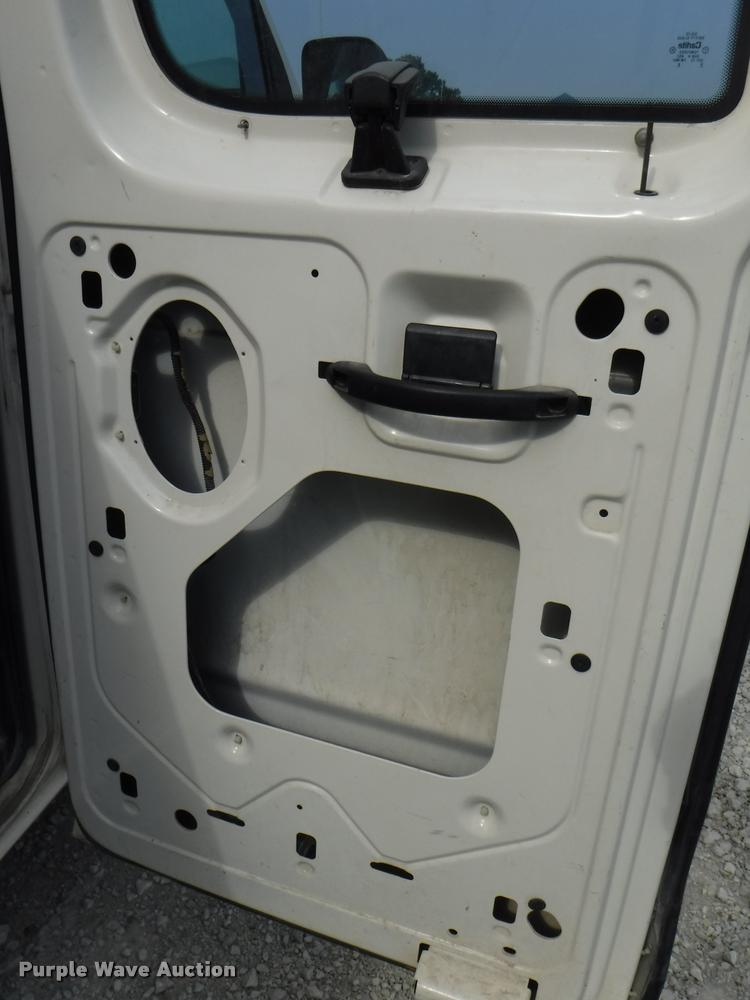 image for item K5922 1992 Ford Club Wagon van