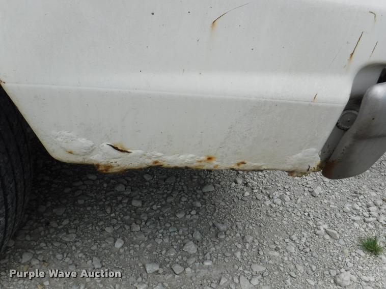 image for item K5922 1992 Ford Club Wagon van