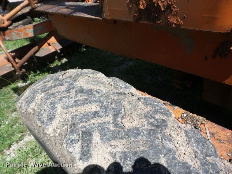 image for item K6411 Allis Chalmers D rigid frame motor grader