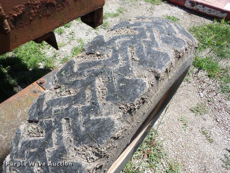 image for item K6411 Allis Chalmers D rigid frame motor grader