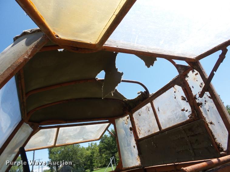 image for item K6411 Allis Chalmers D rigid frame motor grader