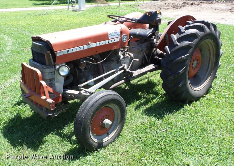 image for item K6412 Massey-Ferguson 135 tractor