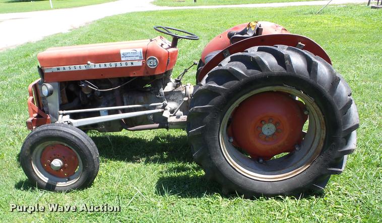 image for item K6412 Massey-Ferguson 135 tractor